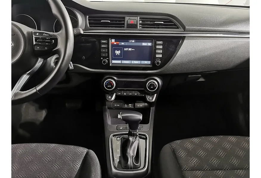 Kia Rio X-Line 1.6 AT (123 л.с.) Premium Серый в АВИЛОН. Слайд №15