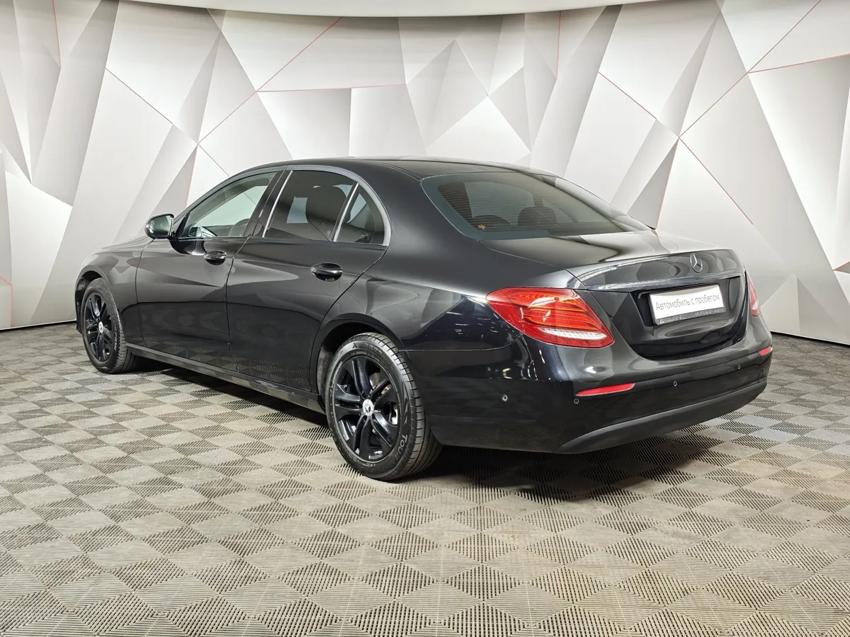 Mercedes-Benz E-Класс E 200 9G-TRONIC (197 л.с.) Черный в АВИЛОН. Слайд №4