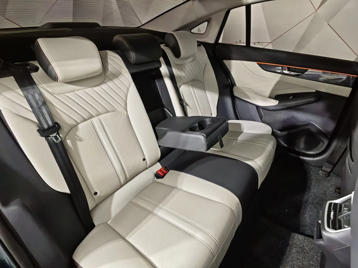 Dongfeng Shine Max 1.5T 7DCT 2WD (190 л.с.) Premium Синий в АВИЛОН. Слайд №17
