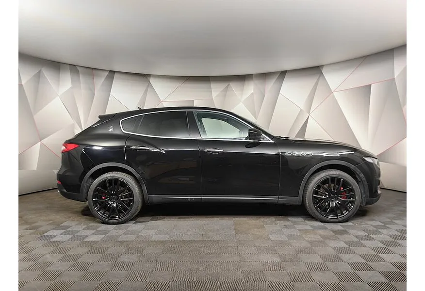 Maserati Levante Diesel 3.0 V6 AT (275 л.с.) Черный в АВИЛОН. Слайд №6