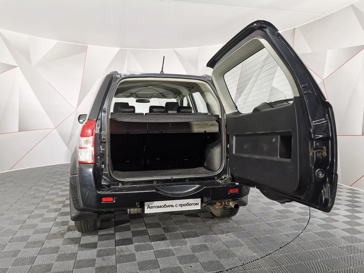 Suzuki Grand Vitara 2.4 AT (169 л.с.) Черный в АВИЛОН. Слайд №11