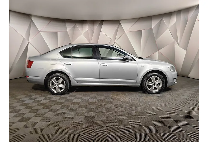 Skoda Octavia 1.6 AT (110 л.с.) Серебристый в АВИЛОН. Слайд №6