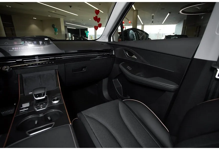 Omoda C5 1.6T DCT 4WD (150 л.с.) Drive Белый в АВИЛОН. Слайд №14