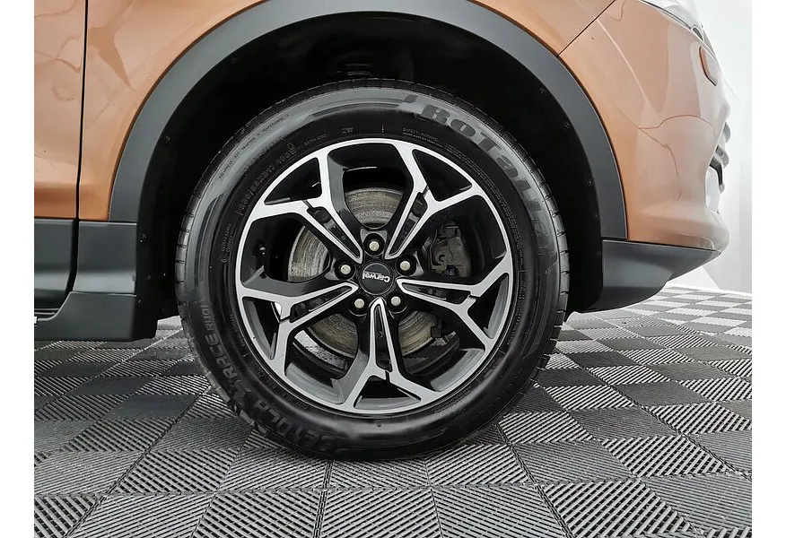 Ford Kuga 1.6 EcoBoost AT AWD (150 л.с.) Titanium Коричневый в АВИЛОН. Слайд №9