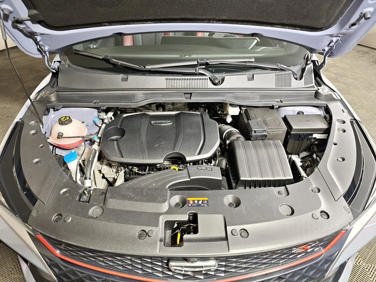 Geely Coolray 1.5T 7DCT 2WD (150 л.с.) Flagship Sport Серый в АВИЛОН. Слайд №11