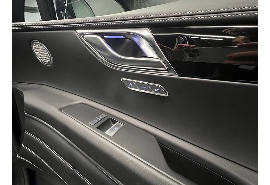 Genesis GV80 2.5 T-GDI 8AT 4WD (249 л.с.) Синий в АВИЛОН. Слайд №13 Genesis GV80 2.5 T-GDI 8AT 4WD (249 л.с.) Синий в АВИЛОН. Слайд №13