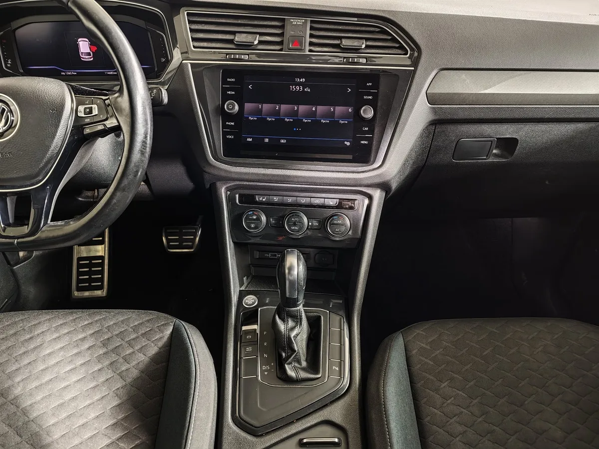Volkswagen Tiguan 1.4 TSI BlueMotion DSG (150 л.с.) Highline Белый в АВИЛОН. Слайд №15