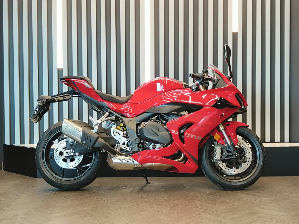 QJMOTOR SRK 800 RR 778 см³ (95 л.с.) 778 Красный в АВИЛОН. Слайд №4