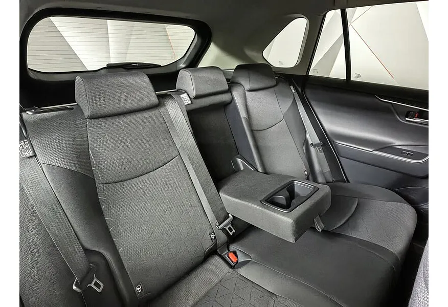 Toyota RAV4 2.0i CVT AWD (149 л.с.) Черный в АВИЛОН. Слайд №15