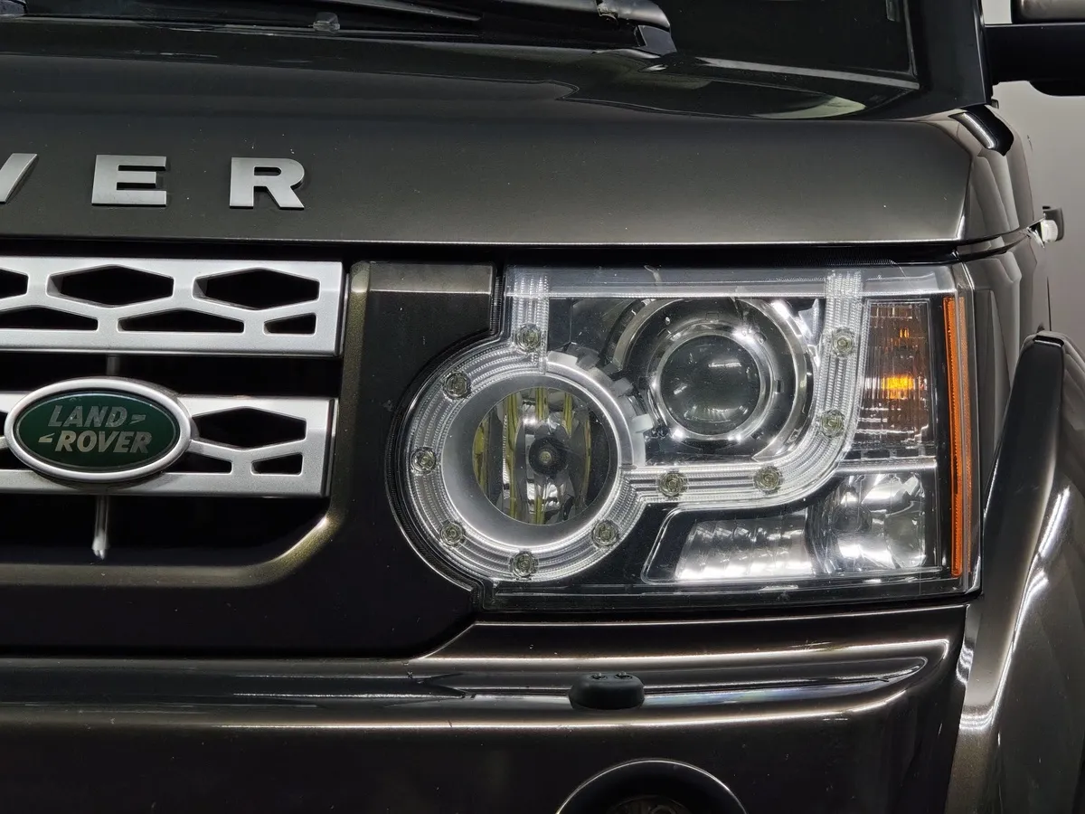 Land Rover Discovery 3.0 SDV6 4WD AT (252 л.с.) HSE Коричневый в АВИЛОН. Слайд №10