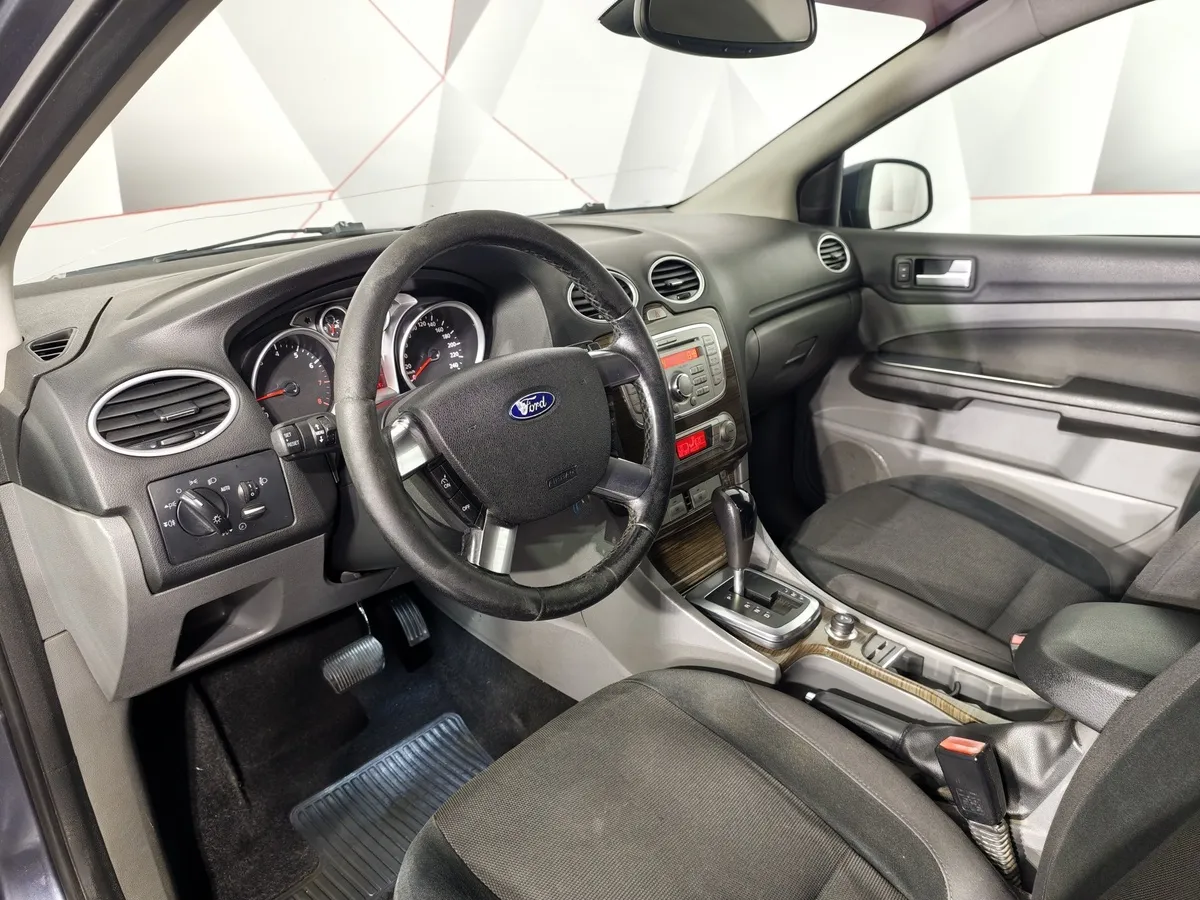 Ford Focus 1.6 AT (101 л.с.) Ghia Серый в АВИЛОН. Слайд №17