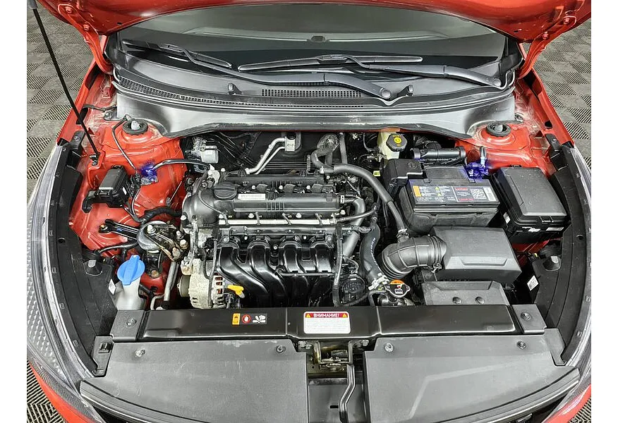 Kia Rio 1.6 AT (123 л.с.) Prestige Красный в АВИЛОН. Слайд №11