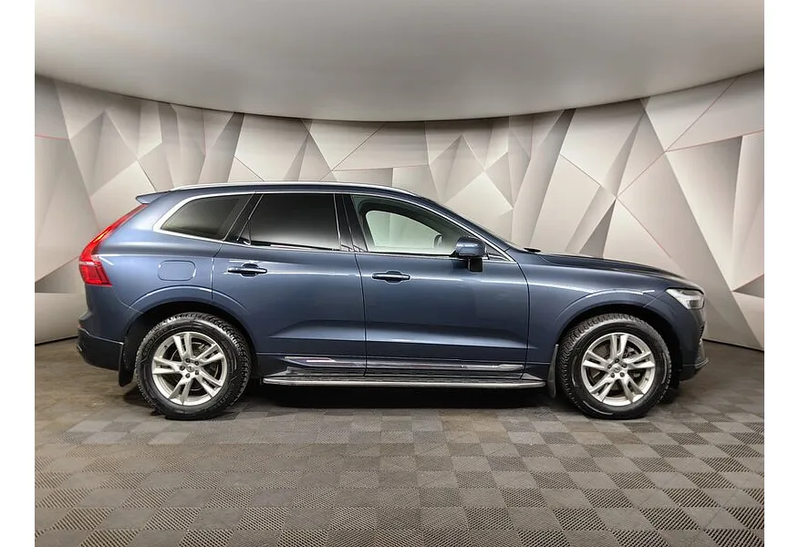 Volvo XC60 2.0 AT AWD (249 л.с.) Deluxe Edition Синий в АВИЛОН. Слайд №6