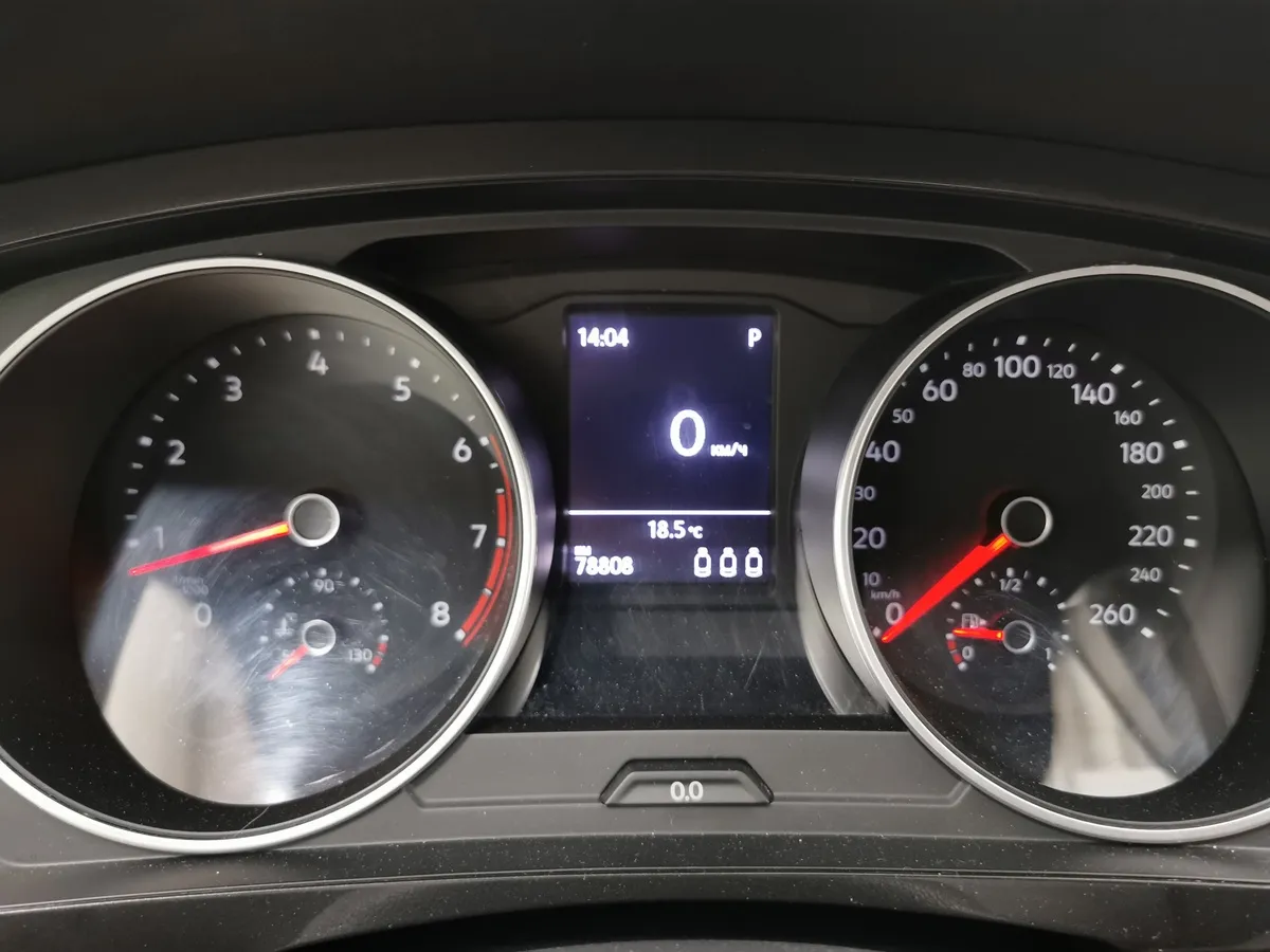 Volkswagen Tiguan 1.4 TSI BlueMotion DSG (150 л.с.) Comfortline Серый в АВИЛОН. Слайд №17