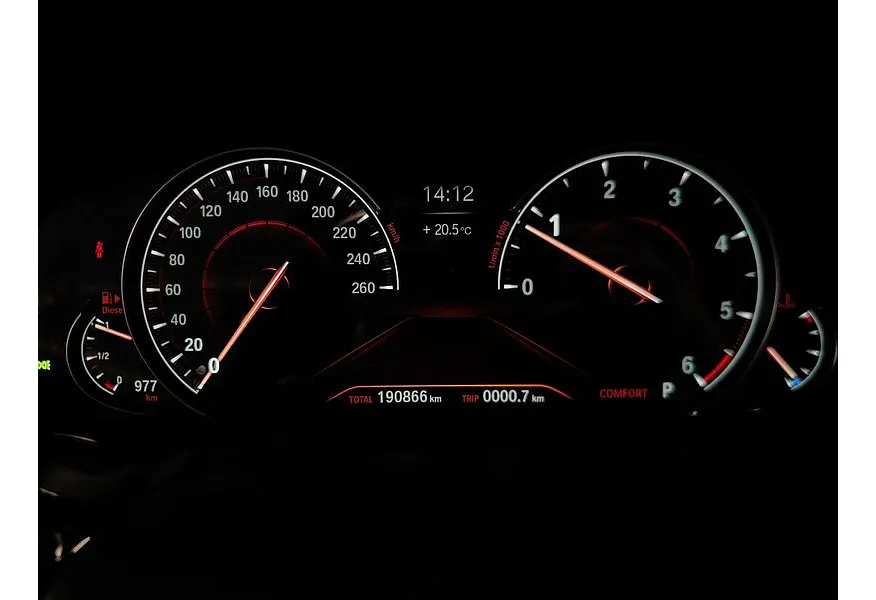 BMW 5 серия 520d xDrive Steptronic (190 л.с.) Черный в АВИЛОН. Слайд №13