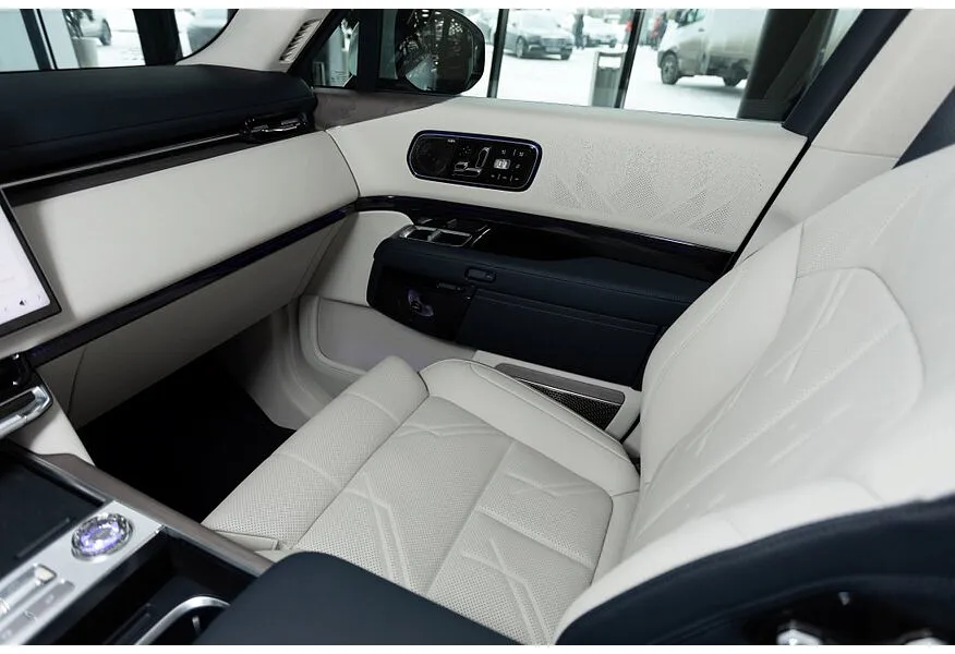 Zeekr 9X 2.0h AT 4WD (1177 л.с.) Max Белый в АВИЛОН. Слайд №13