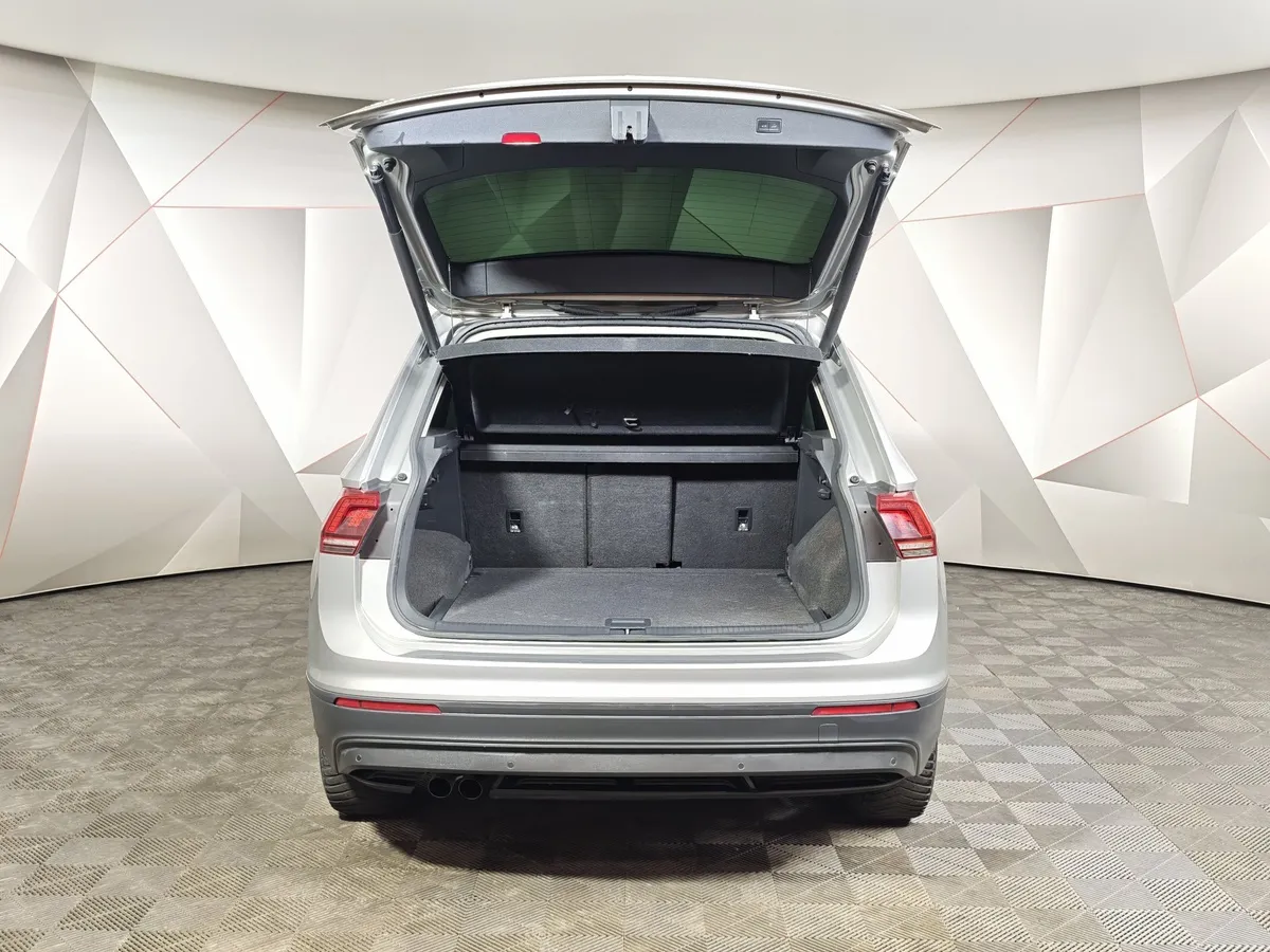 Volkswagen Tiguan 1.4 TSI 4Motion DSG (150 л.с.) Comfortline Серебристый в АВИЛОН. Слайд №12