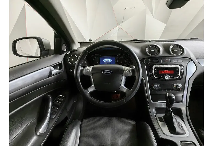 Ford Mondeo 2.0 TDCi PowerShift (140 л.с.) Titanium Серебристый в АВИЛОН. Слайд №18