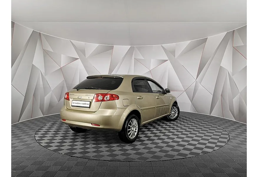 Chevrolet Lacetti 1.6 MT (109 л.с.) Platinum Желтый в АВИЛОН. Слайд №2