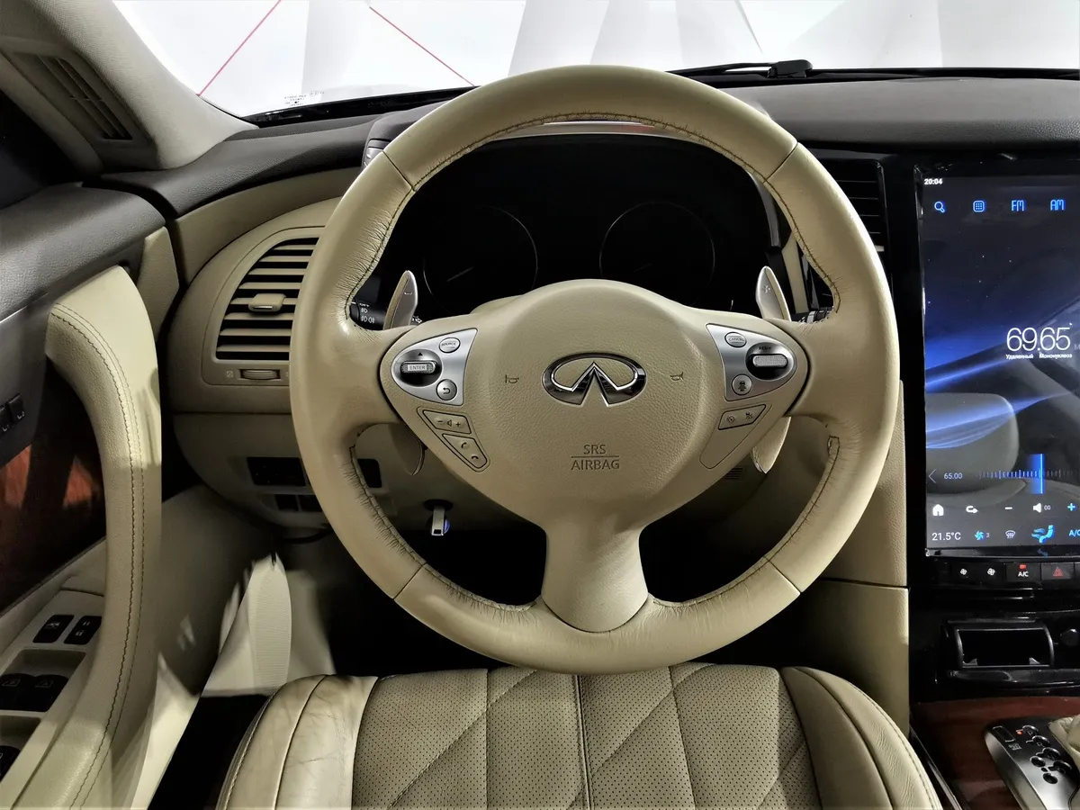 Infiniti QX70 3.7 AT AWD (333 л.с.) Черный в АВИЛОН. Слайд №19