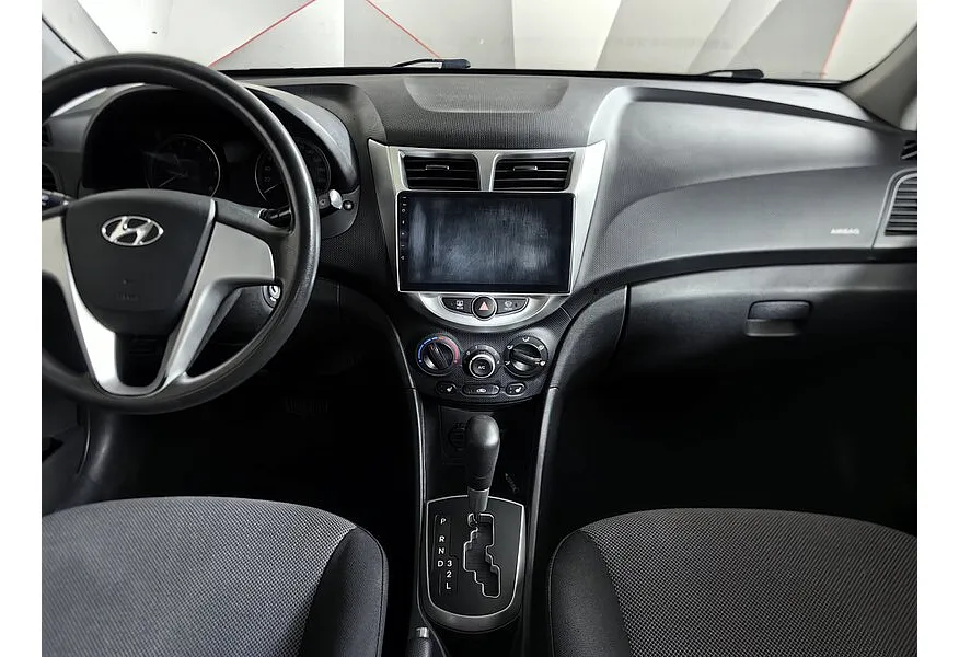 Hyundai Solaris 1.6 AT (123 л.с.) Active Plus Черный в АВИЛОН. Слайд №12