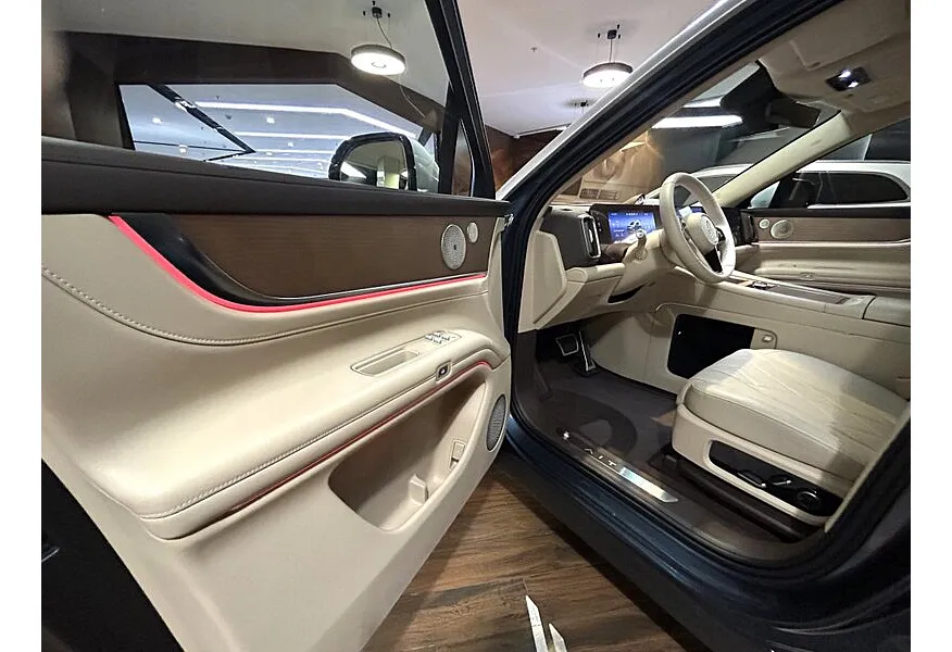 LIVE. Слайд №12