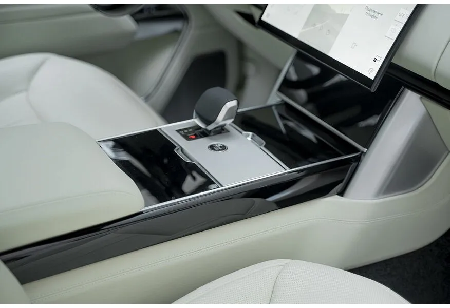 Land Rover Range Rover 4.4 P530 V8 AT AWD (530 л.с.) Autobiography Серый в АВИЛОН. Слайд №13