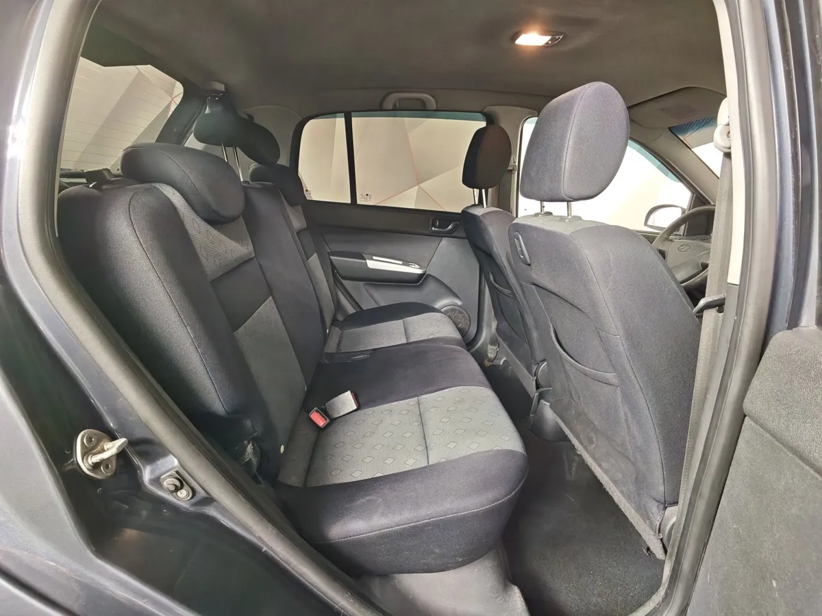 Hyundai Getz 1.4 AT (97 л.с.) Серый в АВИЛОН. Слайд №16