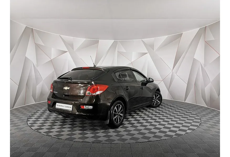 Chevrolet Cruze 1.6 MT (109 л.с.) Коричневый в АВИЛОН. Слайд №2