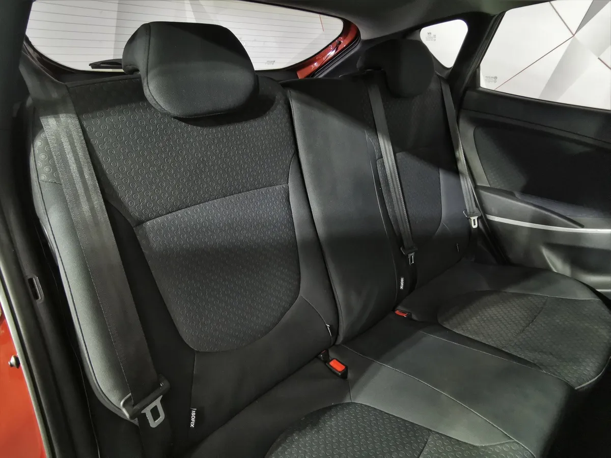 Hyundai Solaris 1.6 AT (123 л.с.) Dynamic Красный в АВИЛОН. Слайд №16