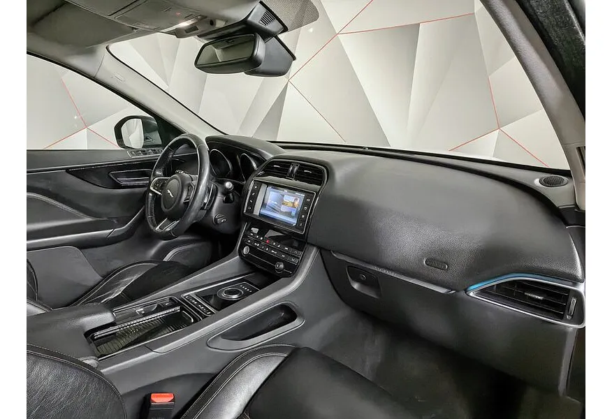 Jaguar F-Pace 2.0 TD AT AWD (240 л.с.) R-Sport Белый в АВИЛОН. Слайд №13