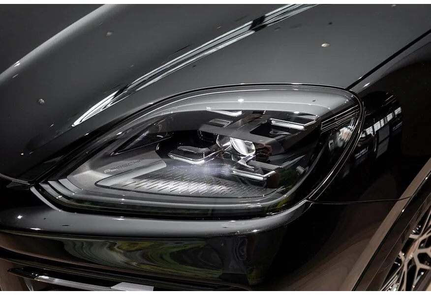 Porsche Cayenne Coupe 3.0 Tiptronic AWD (340 л.с.) Черный в АВИЛОН. Слайд №15