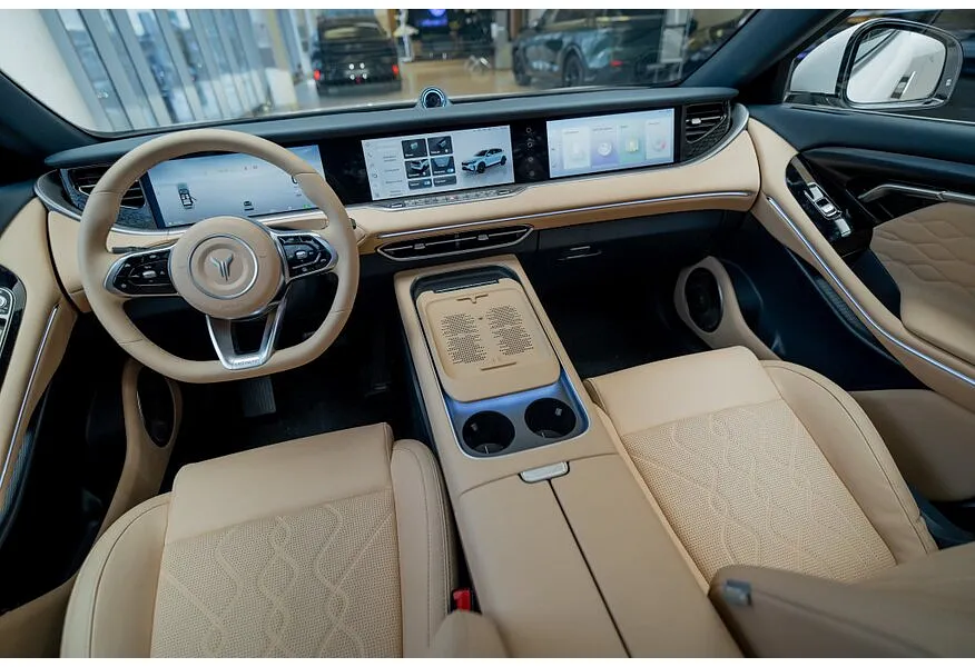 LIVE. Слайд №7