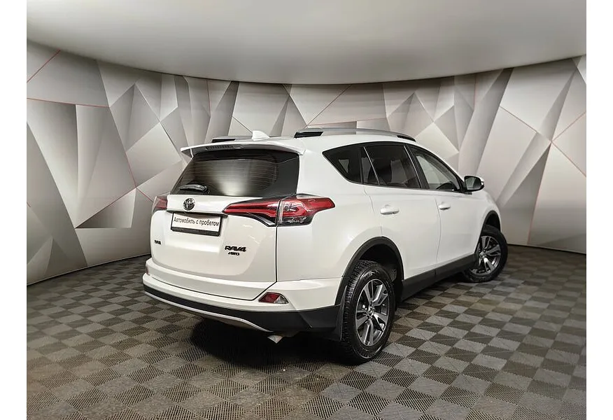 Toyota RAV4 2.2 TD AT (150 л.с.) Белый в АВИЛОН. Слайд №2