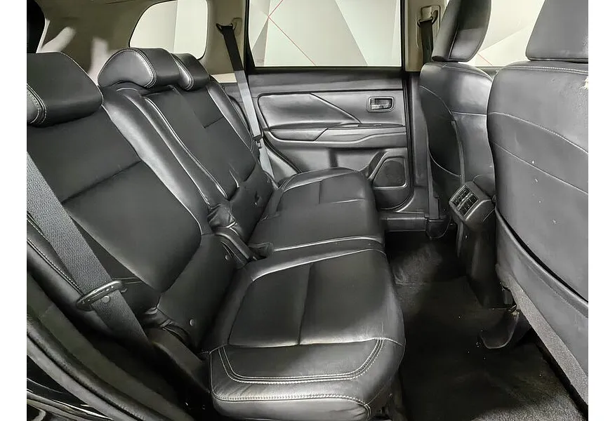 АВИЛОН - Mitsubishi Outlander 2.0 CVT 4WD (146 л.с.) Instyle E29 Черный - slide 14