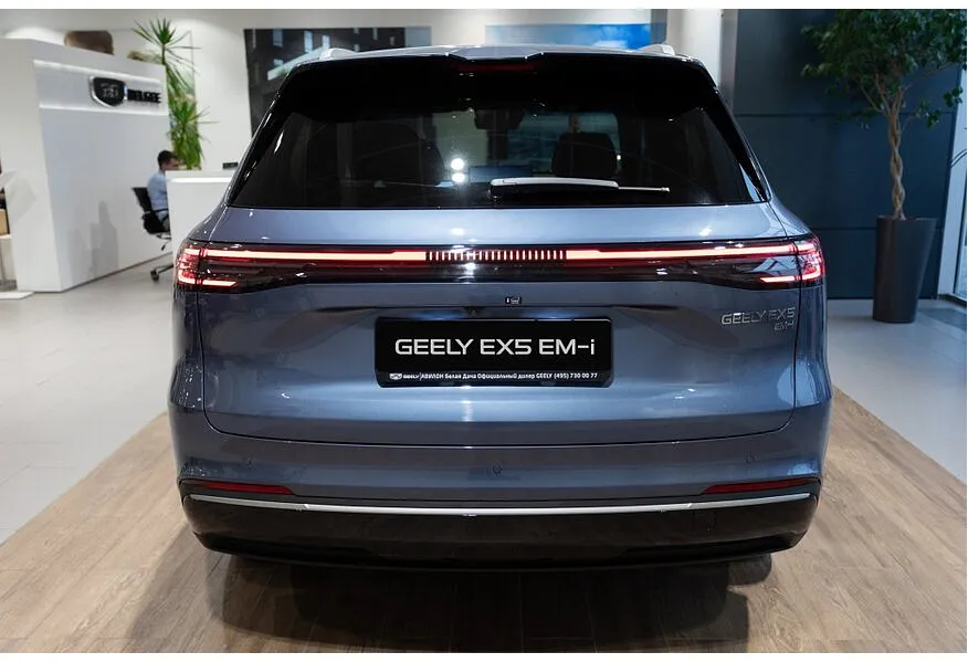 Geely EX5 EM-i 1.5 PHEV DHT FWD (218 л.с.) Max Синий в АВИЛОН. Слайд №6