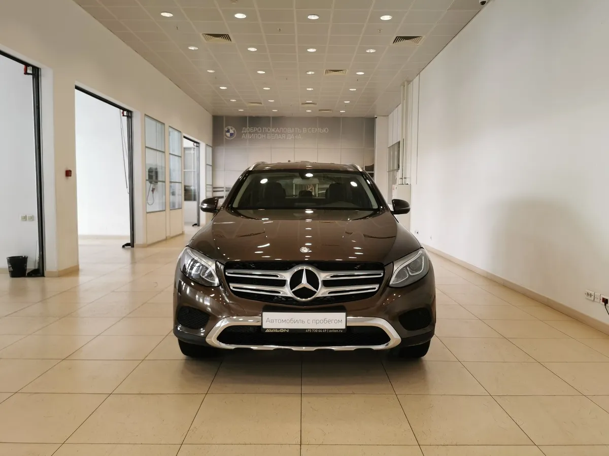 Mercedes-Benz GLC 250 9G-TRONIC 4MATIC (211 л.с.) Особая серия Коричневый в АВИЛОН. Слайд №7