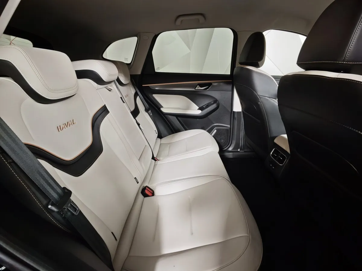 Haval Jolion 1.5 DCT 4WD (150 л.с.) Premium Черный в АВИЛОН. Слайд №16