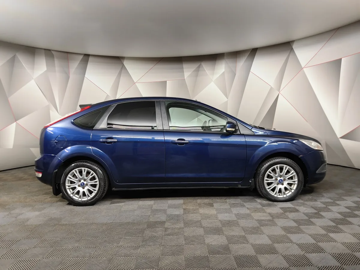 Ford Focus 1.8 MT (125 л.с.) Синий в АВИЛОН. Слайд №6