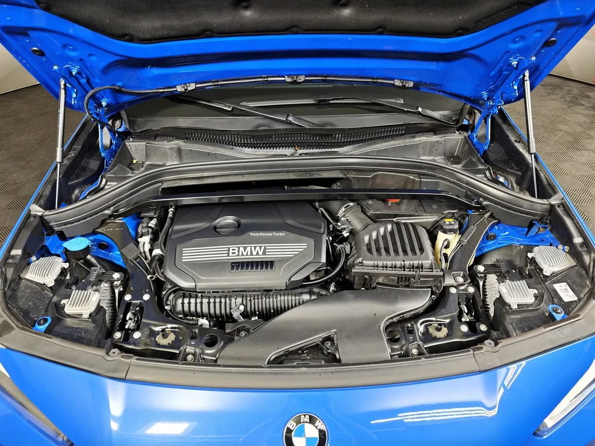 BMW X2 20i xDrive AT (192 л.с.) M Sport Синий в АВИЛОН. Слайд №10
