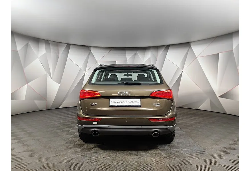 Audi Q5 2.0 TFSI Tiptronic quattro (225 л.с.) Коричневый в АВИЛОН. Слайд №8