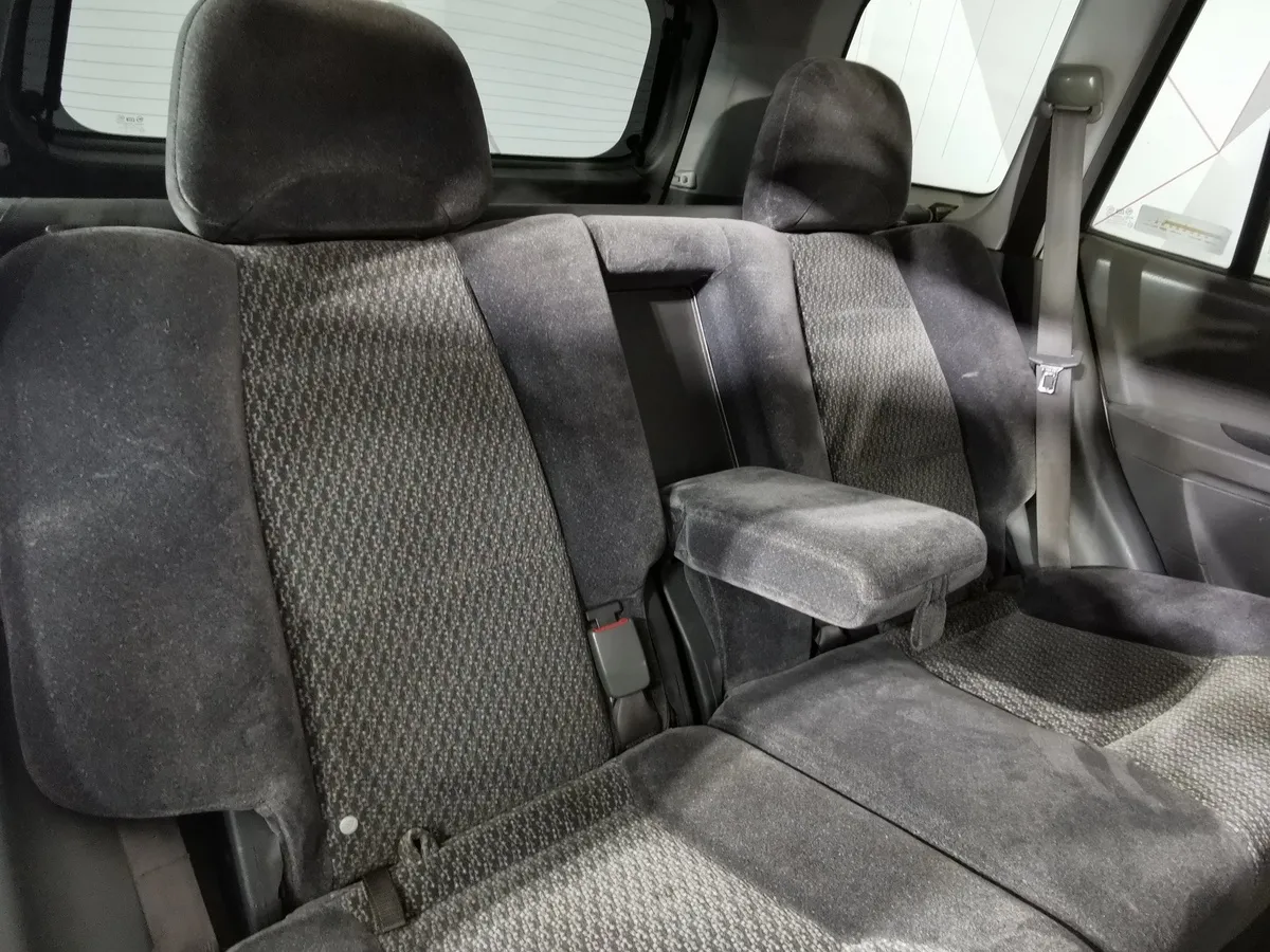 Hyundai Santa Fe 2.4 AT (150 л.с.) Серебристый в АВИЛОН. Слайд №16