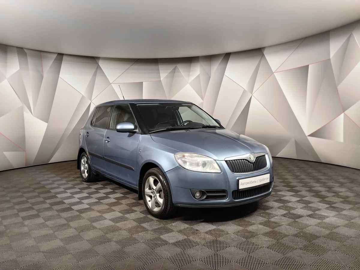 Skoda Fabia 1.4 MT (125 л.с.) Голубой в АВИЛОН. Слайд №3