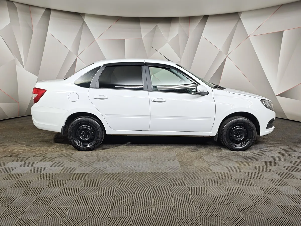 ВАЗ (Lada) Granta 1.6 MT 8кл (87 л.с.) Белый в АВИЛОН. Слайд №6