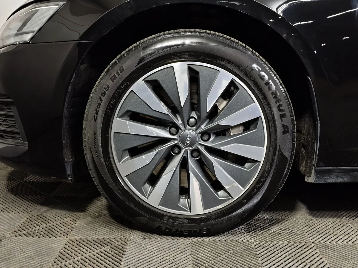 Audi A6 55 TFSI S tronic quattro (340 л.с.) Sport Черный в АВИЛОН. Слайд №9