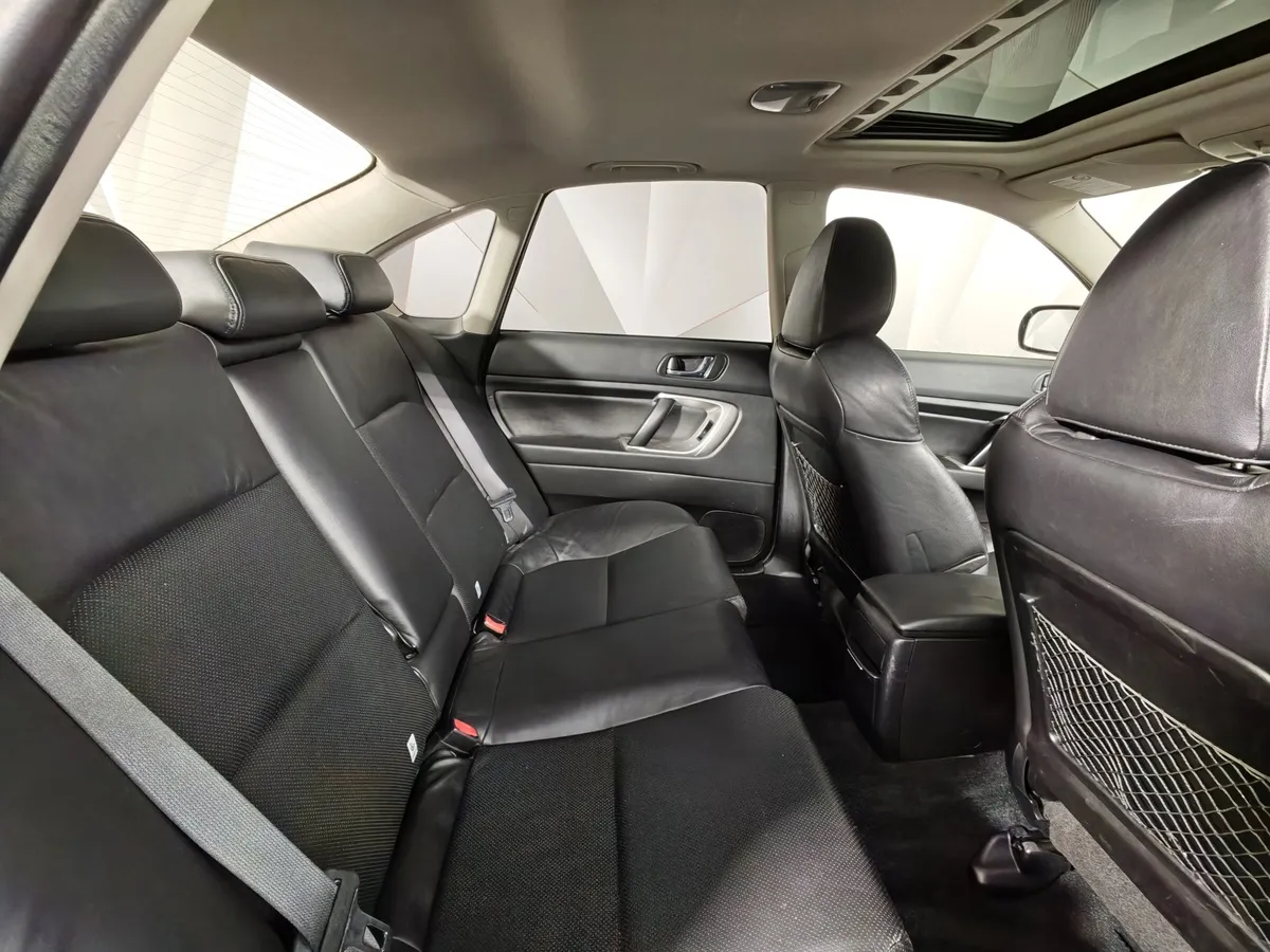 Subaru Legacy 2.5 AT 4WD (173 л.с.) Серый в АВИЛОН. Слайд №14
