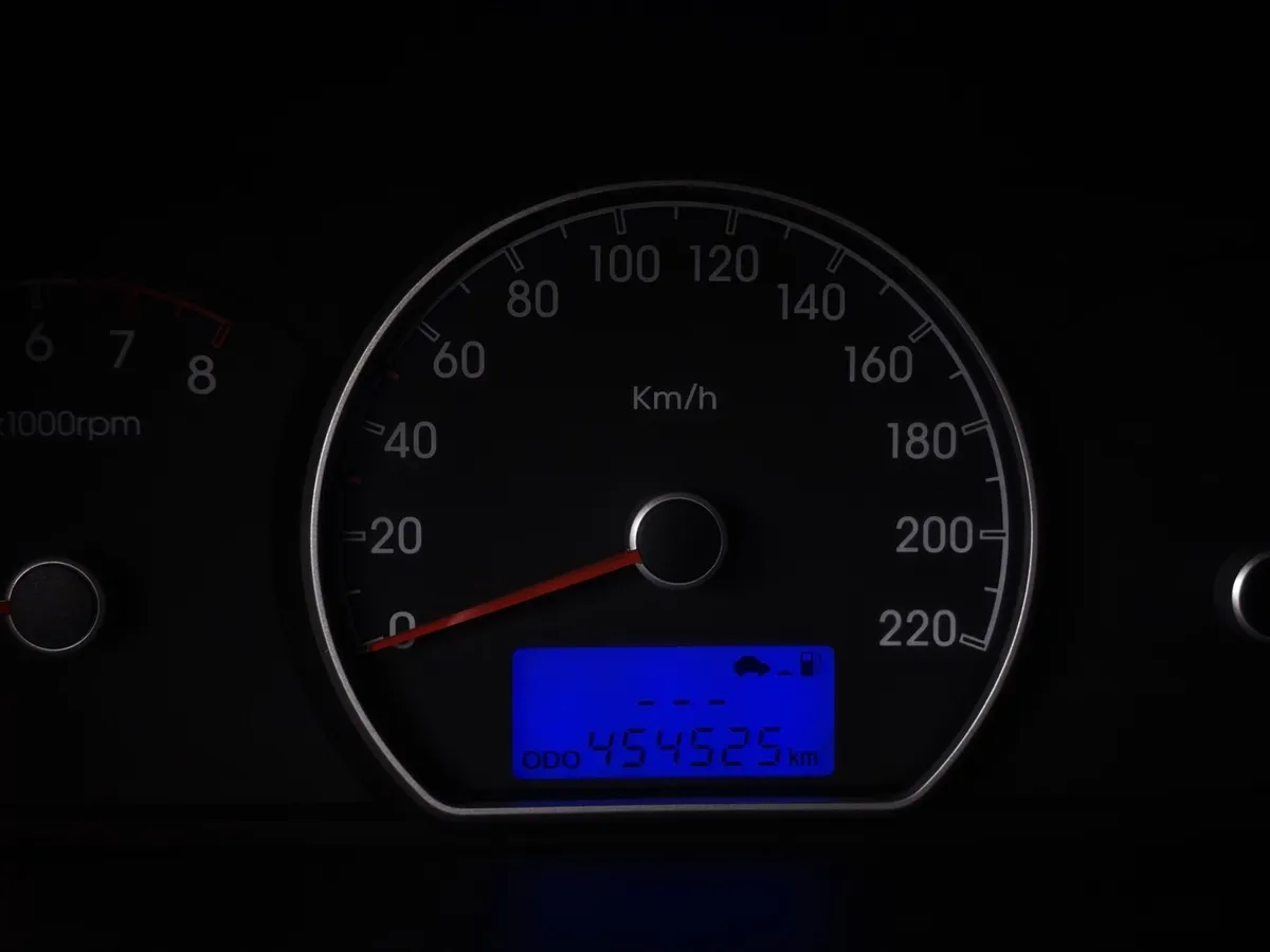 Hyundai Elantra 1.6 MT (105 л.с.) Черный в АВИЛОН. Слайд №16
