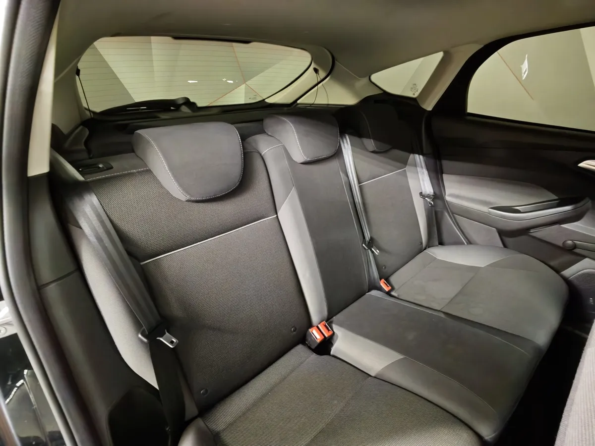 Ford Focus 1.6 PowerShift (105 л.с.) Trend Черный в АВИЛОН. Слайд №14