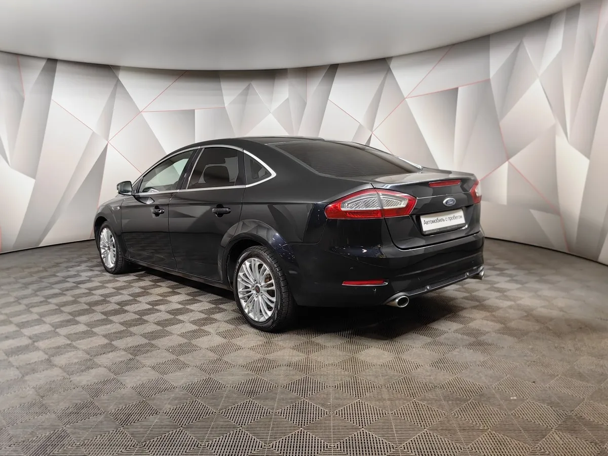 Ford Mondeo 2.0 EcoBoost AT (199 л.с.) Titanium Черный в АВИЛОН. Слайд №4