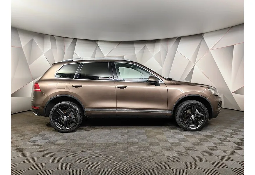 АВИЛОН - Volkswagen Touareg 3.0 TDI Tiptronic 4Motion (204 л.с.) Коричневый - slide 3